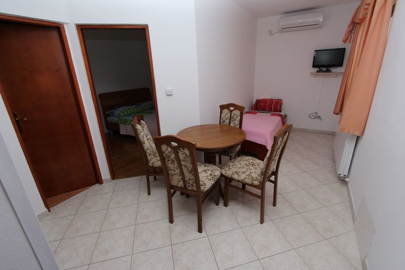 Apartments Villa Mara 로비니 외부 사진