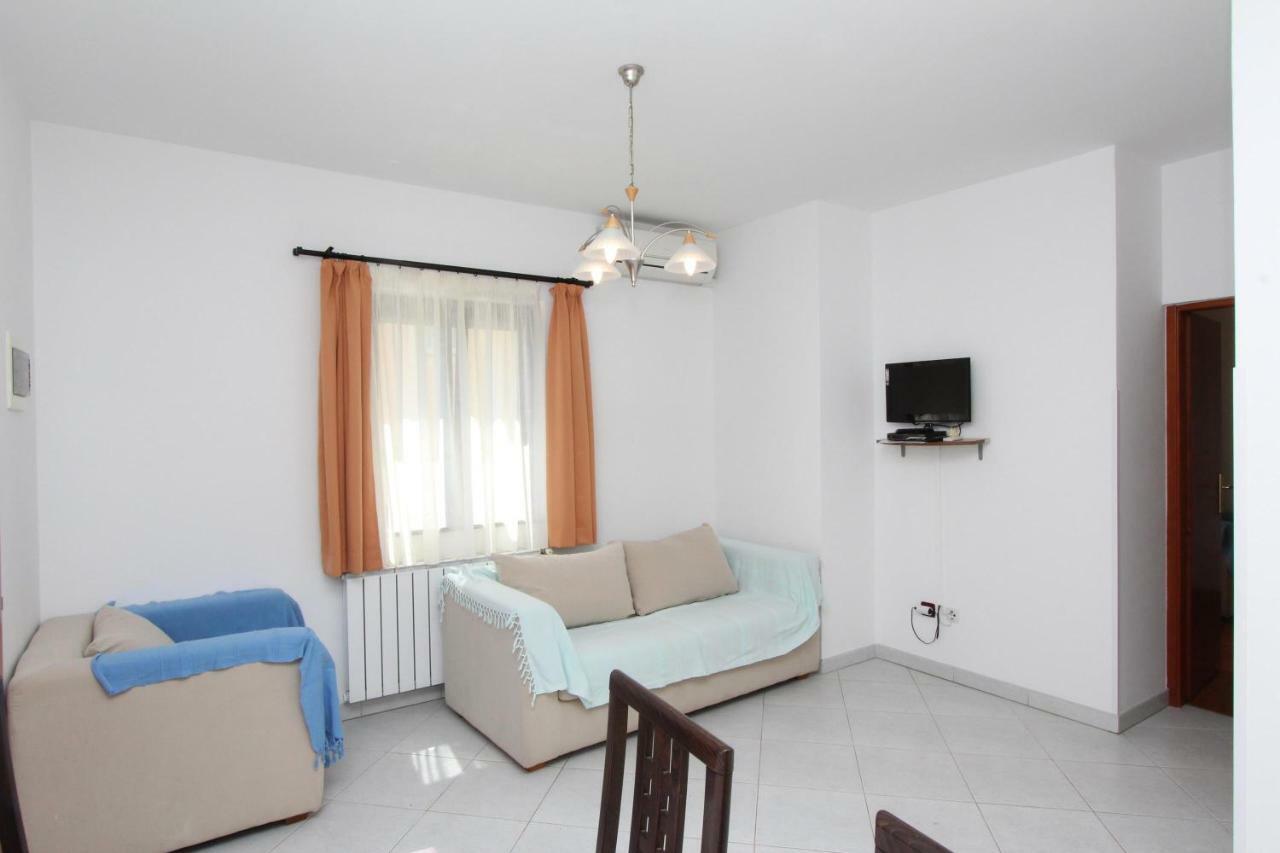 Apartments Villa Mara 로비니 객실 사진