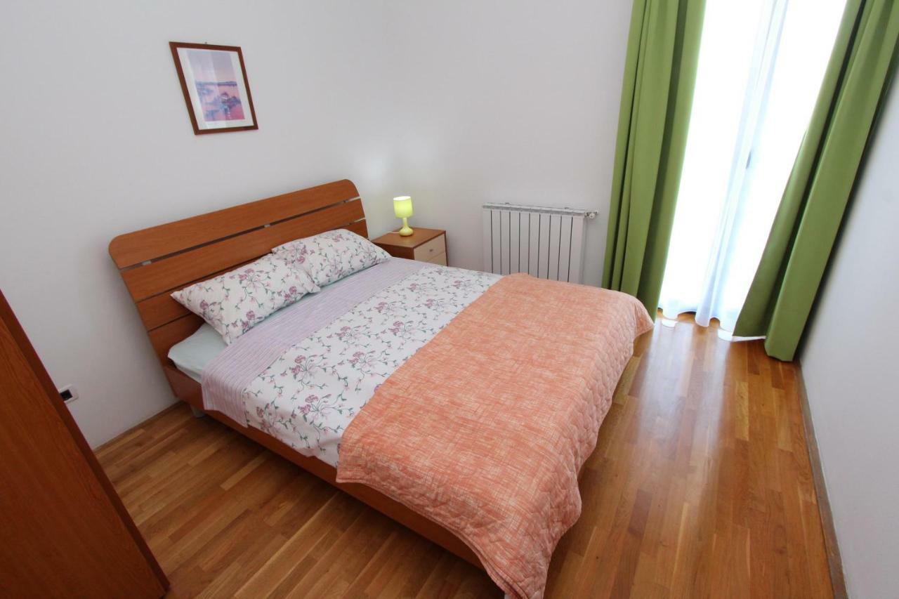Apartments Villa Mara 로비니 외부 사진